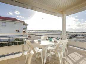 Bel appartement T3 à 50m de la plage, balcon, parking, pour 4 - FR-1-521-14